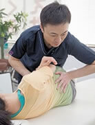 院長が必ず施術をいたします。